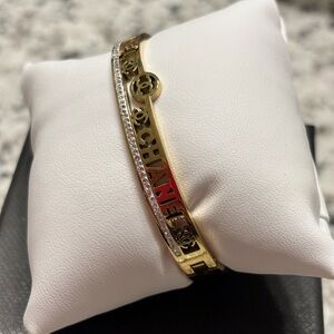Chic Gold and Silver Bracelet